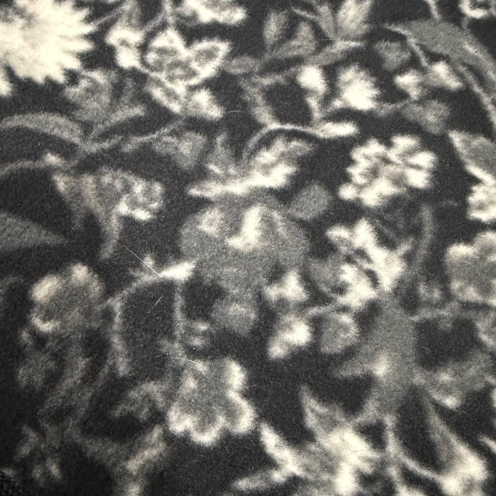 Old Navy, go warm, fleece scarf. - Picture 4 of 4